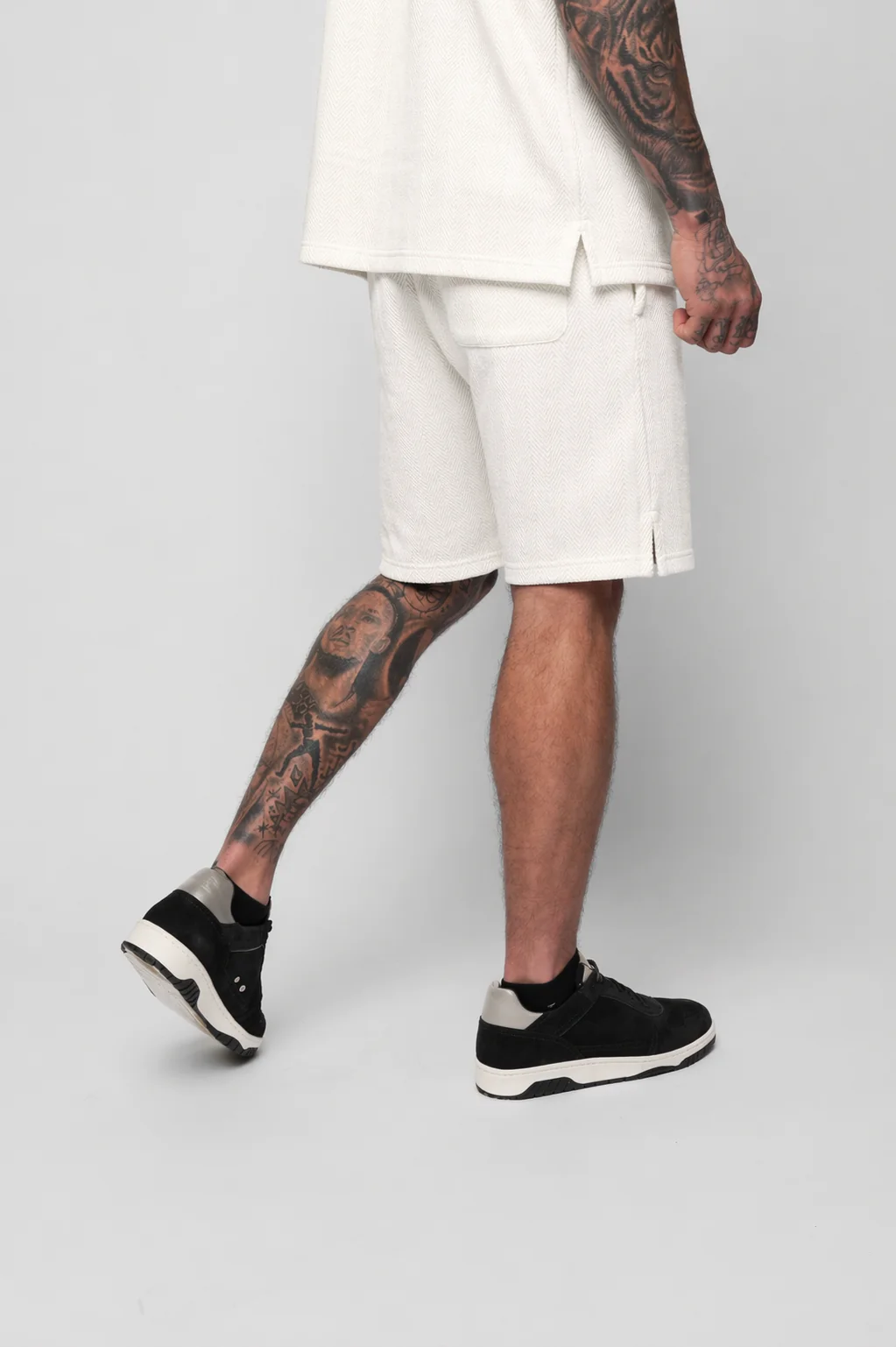 Conza Off-White Short - Image 5