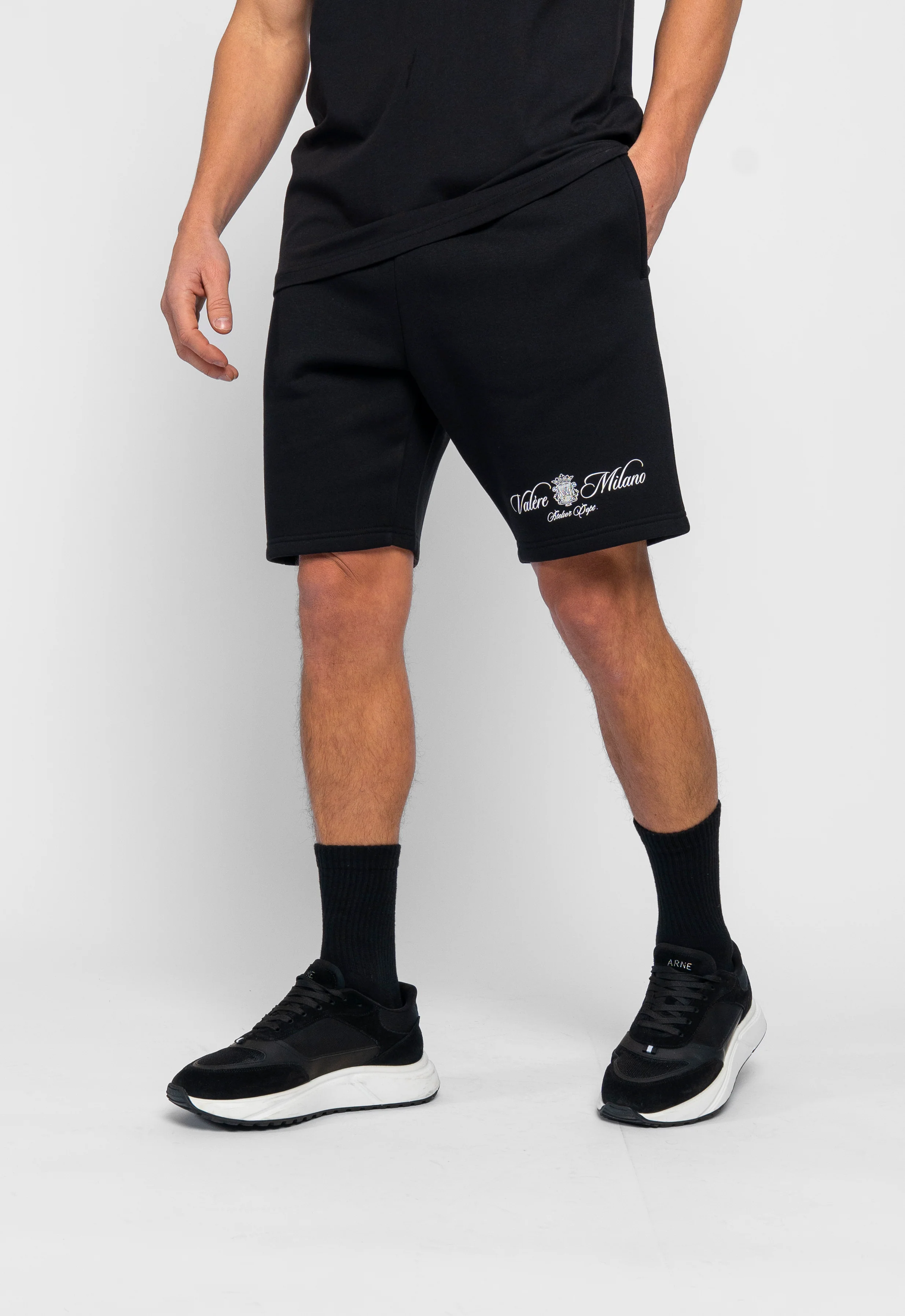 Devaro Black Essentials Set (T-Shirt, Short & Sweatshirt) - Image 6