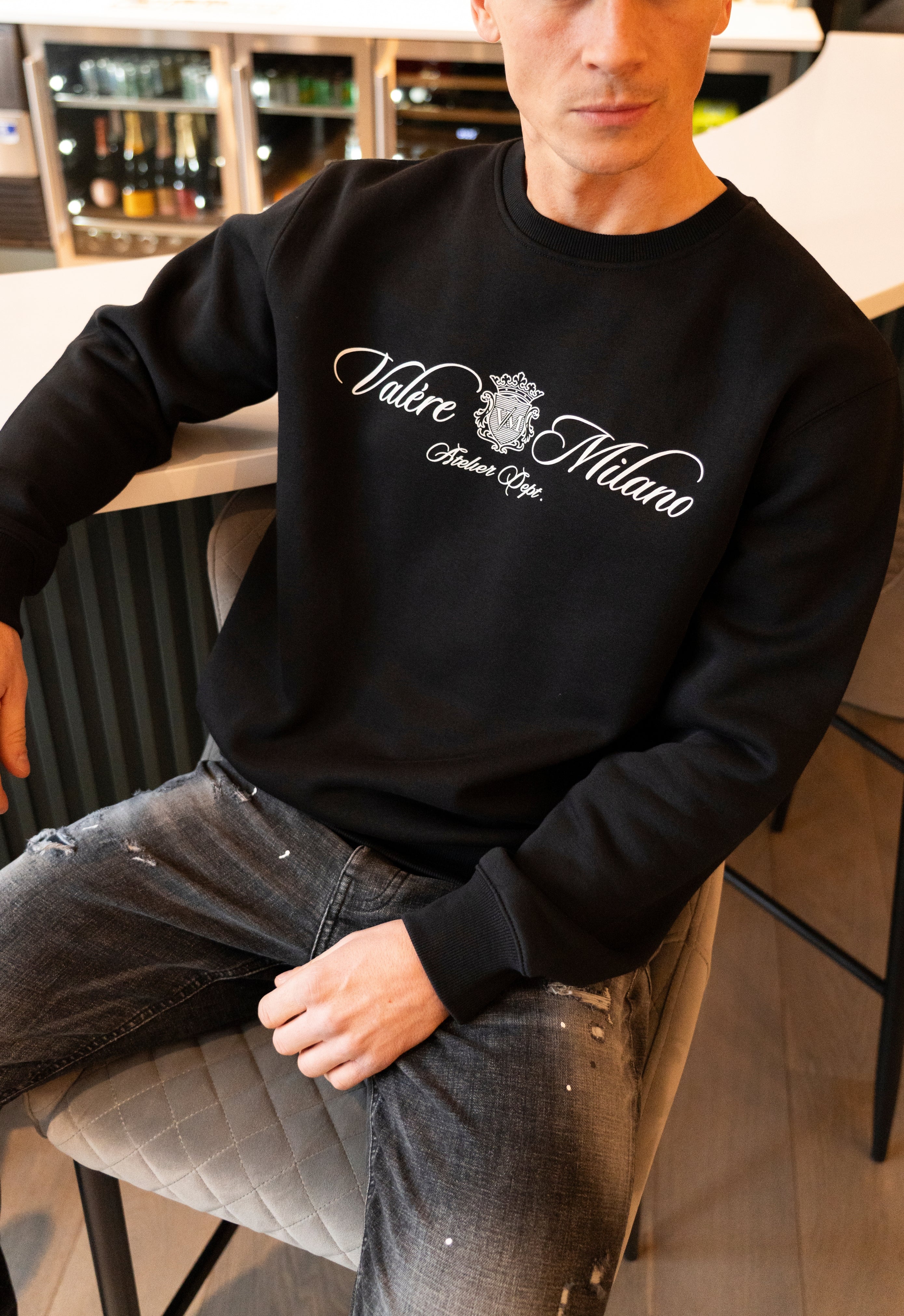 Devaro Black Sweatshirt - Image 3