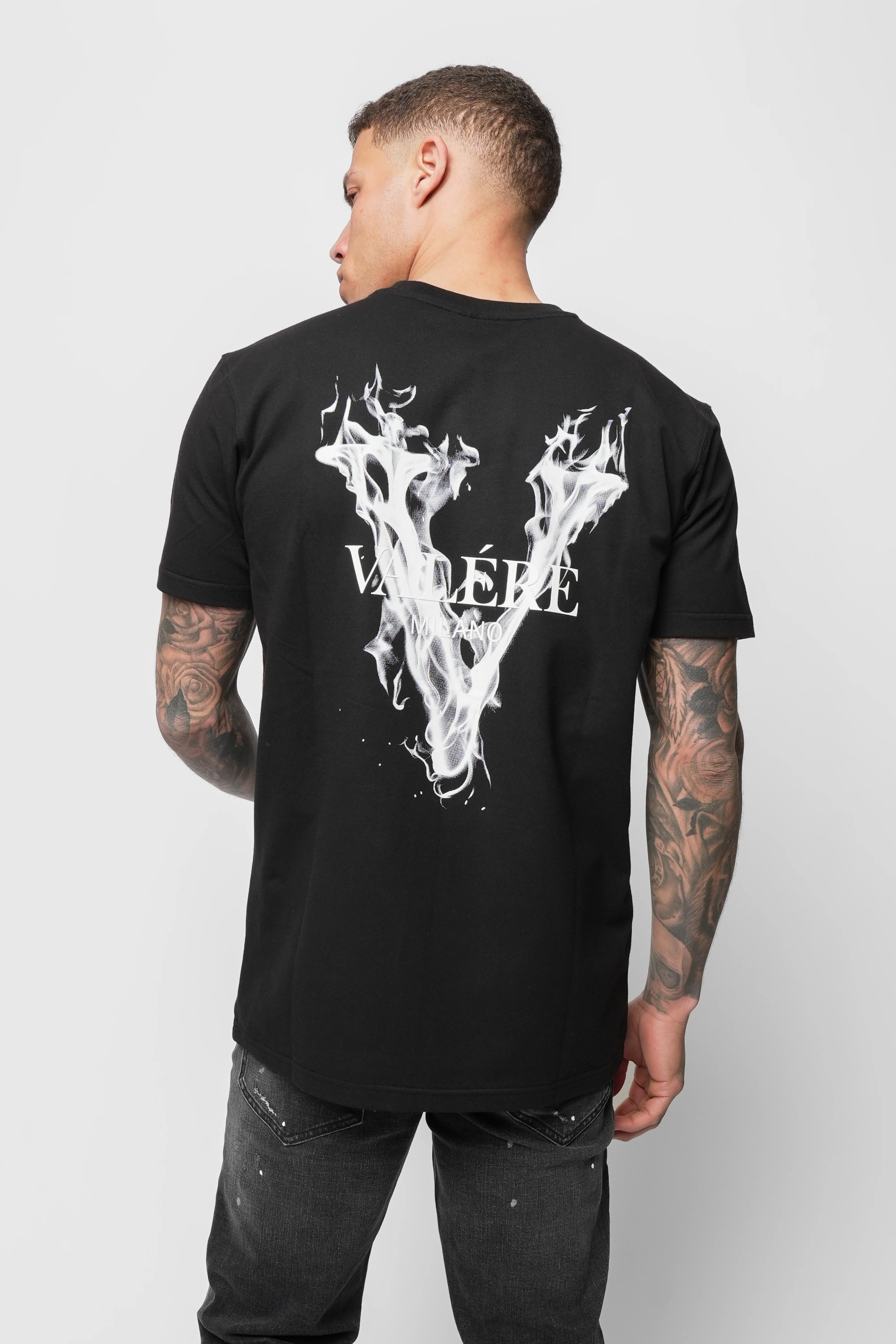 Elio Black T-Shirt
