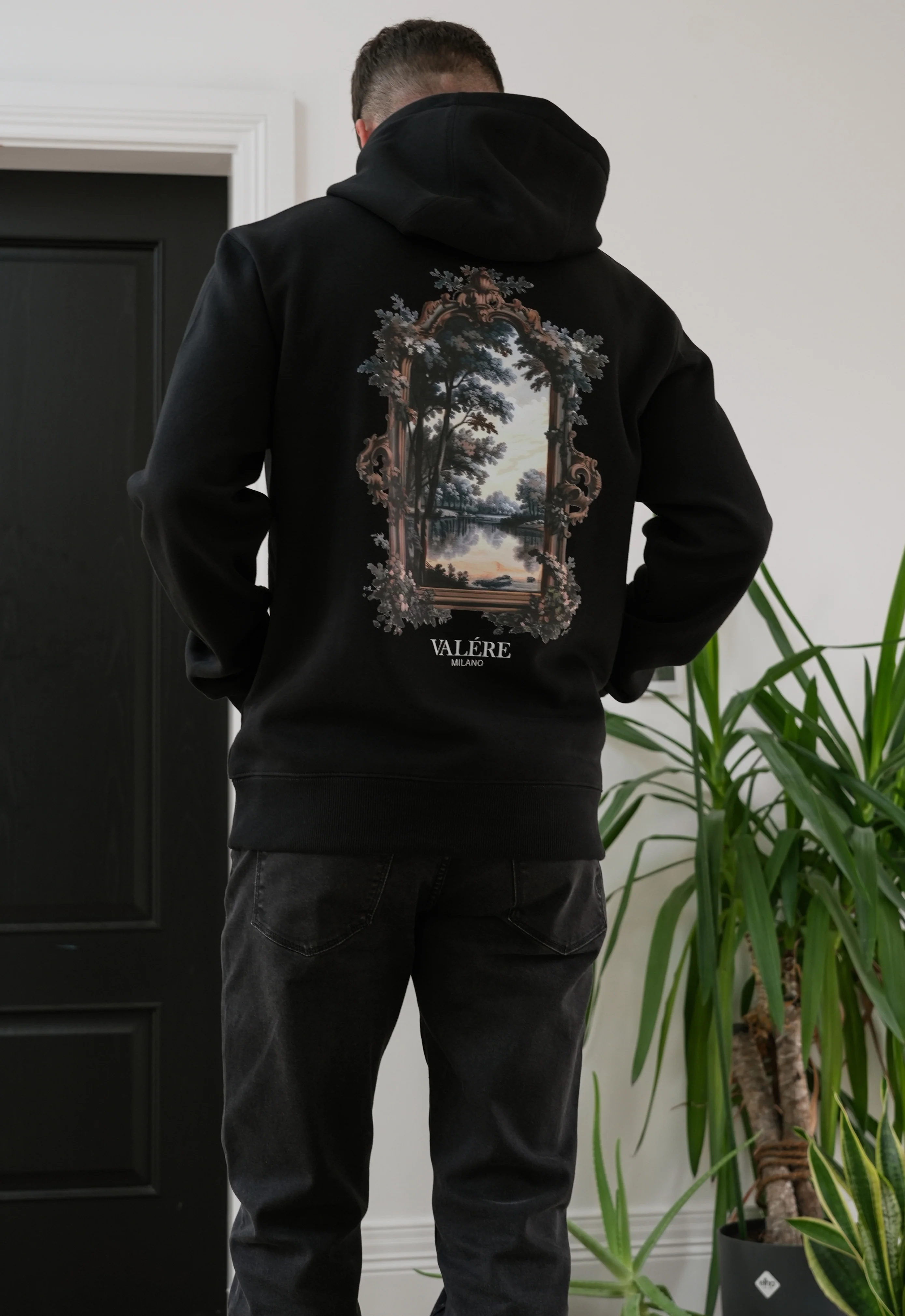 Incanto Black Hoodie - Image 3