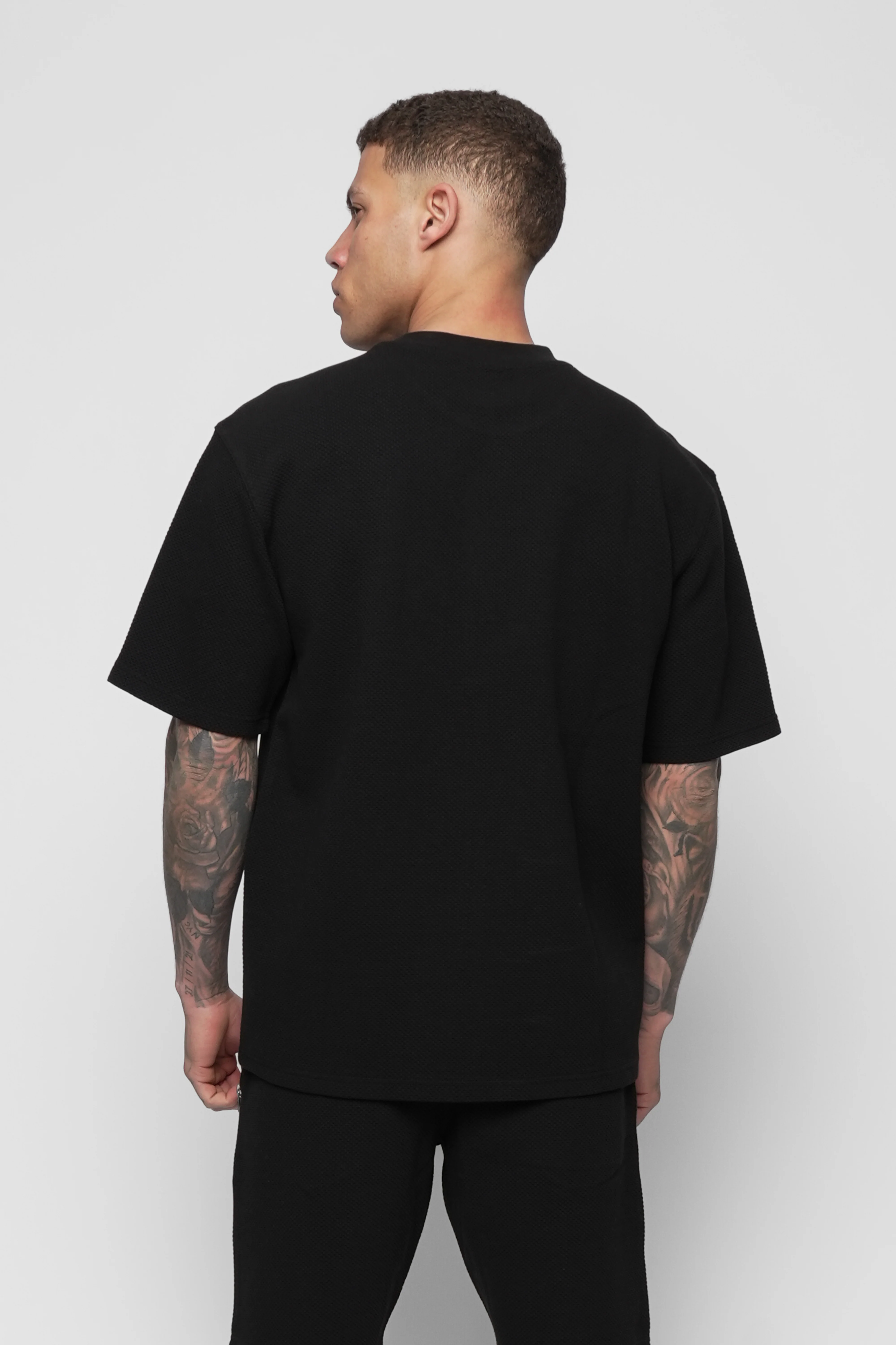 Nemi Black T-Shirt - Image 5