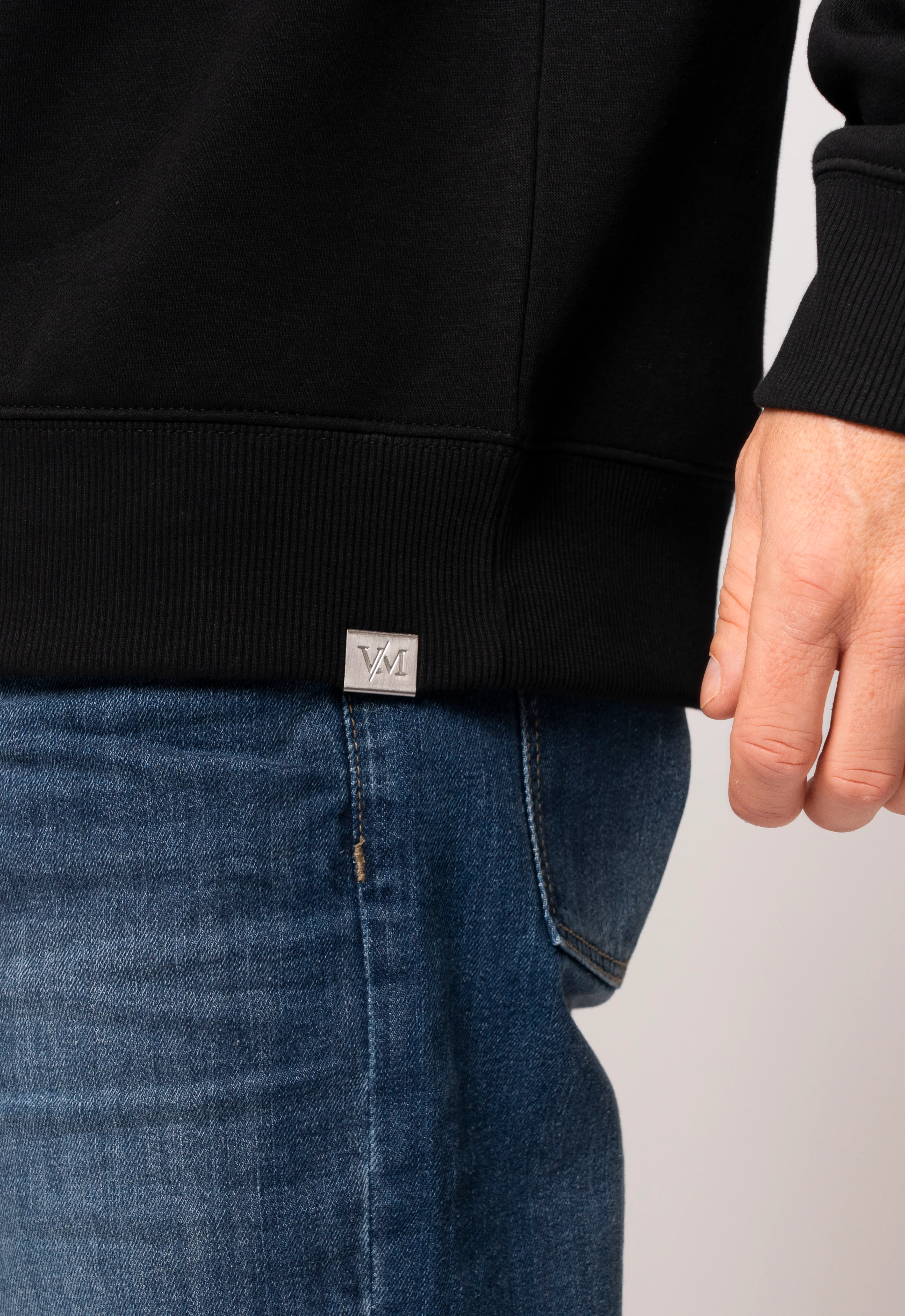 Scintilla Black Sweatshirt - Image 6